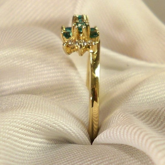 New 14K Solid Gold, DIAMONDS, EMERALDS RAP MARKS & MORGAN WEDDING RING - Picture 5 of 6